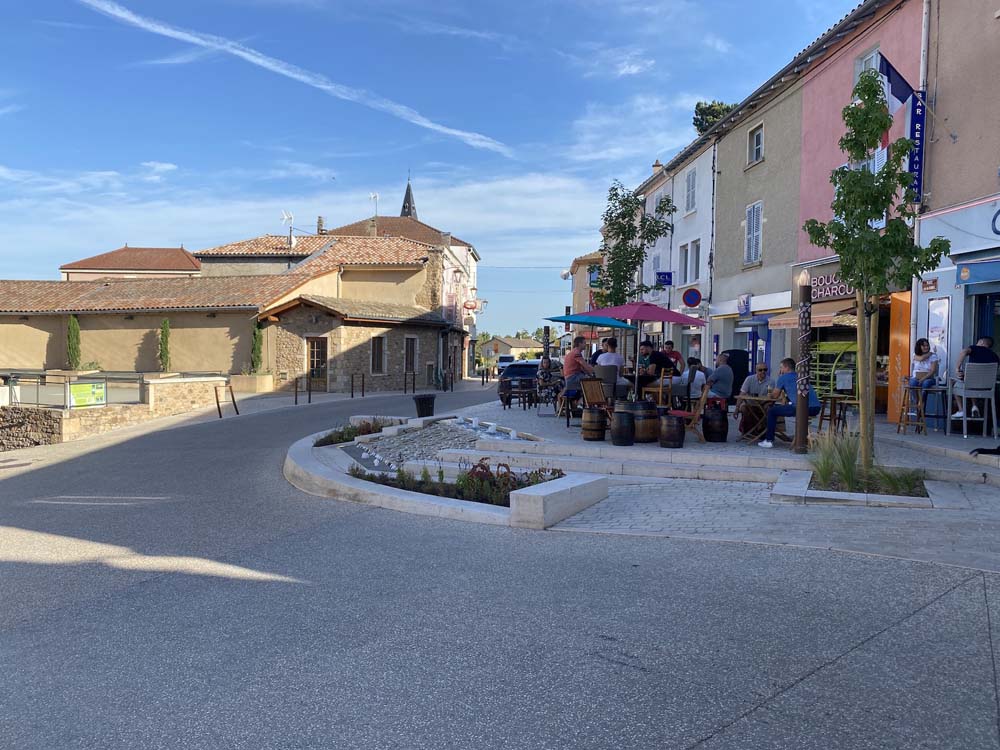 Restructuration du centre village Villié-Morgnon